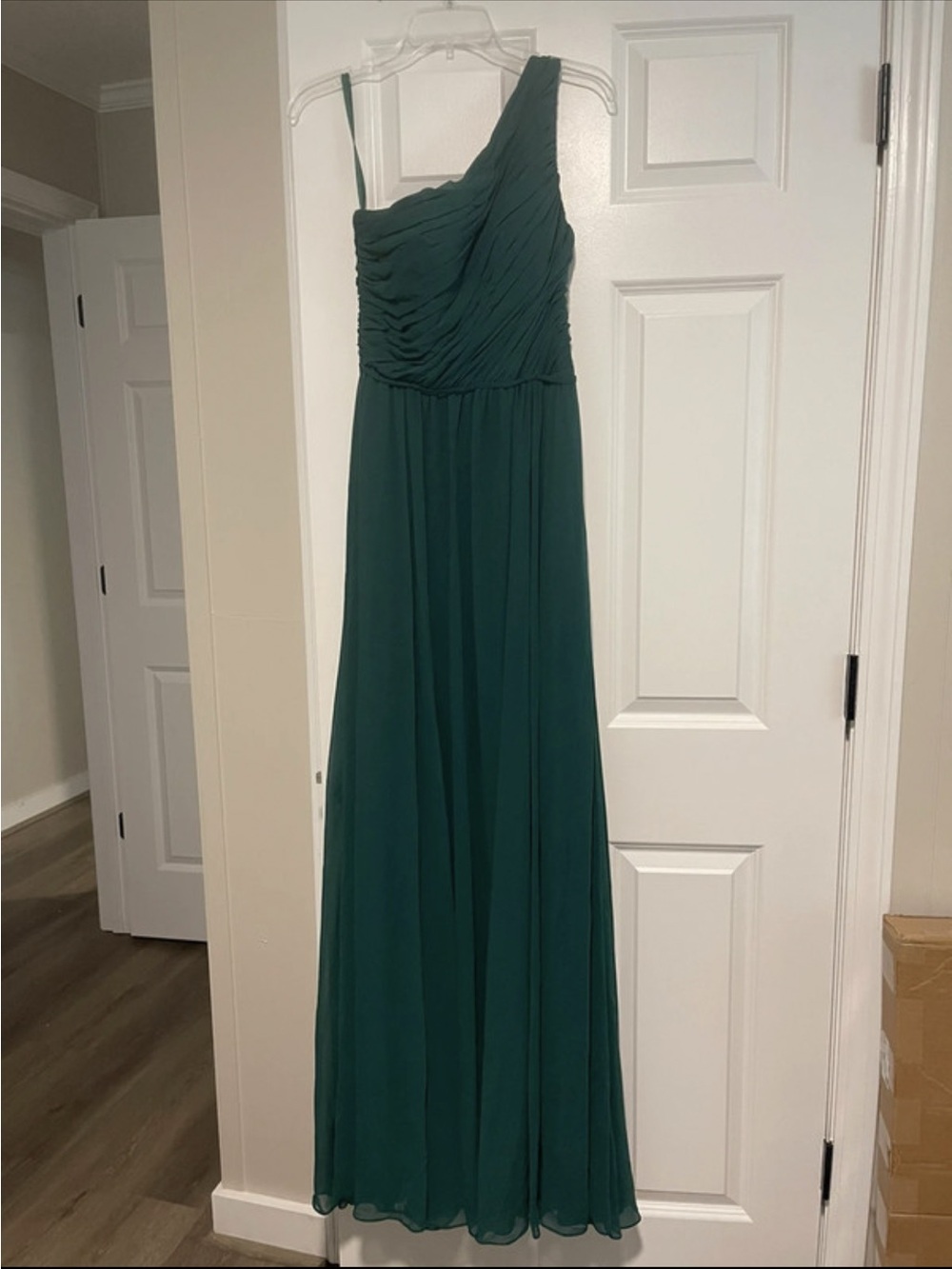 One-Shoulder Emerald Green Formal Gown
